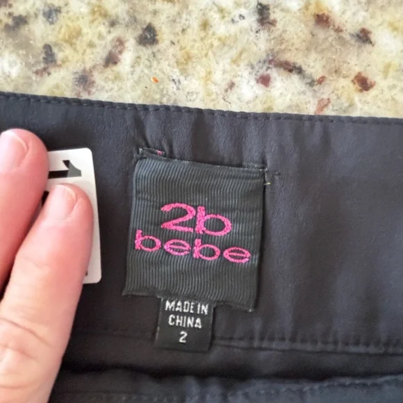 Bebe adorable size 2 lace skirt. Side zip. Fully‎ lined. New without tags. - Picture 3 of 7